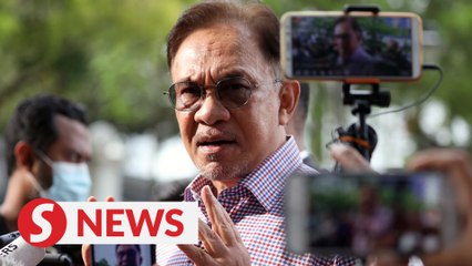 Download Video: Issue of MP support is not a police concern, says Anwar