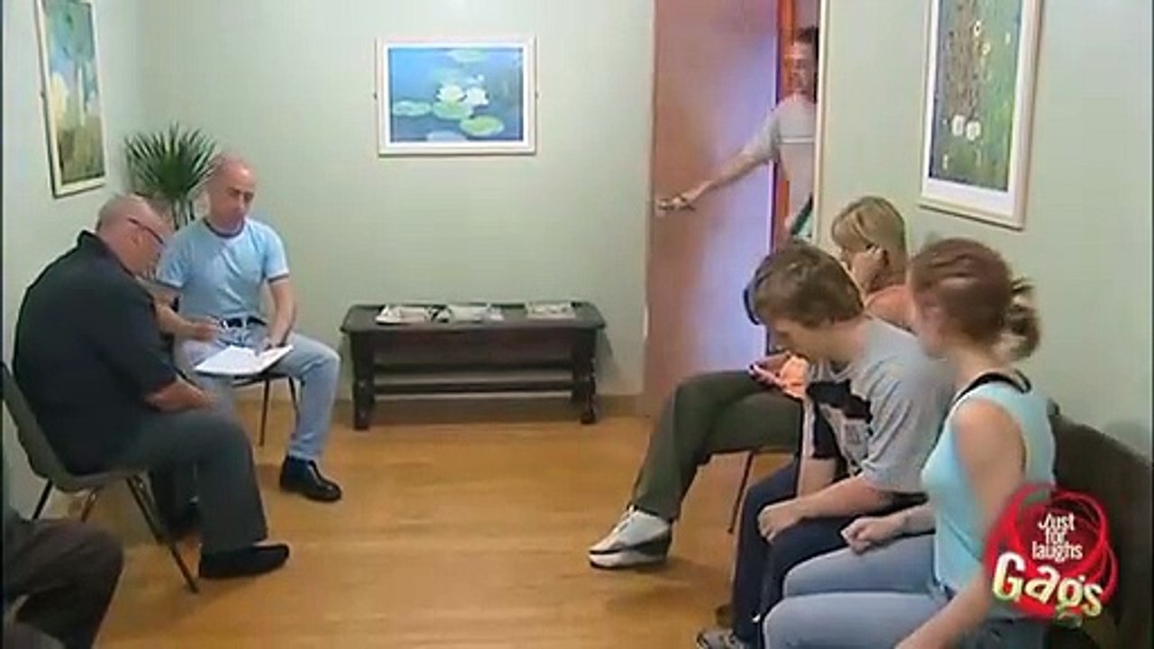 Time_Freeze_Prank(360p)