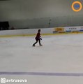 Cette russe réussit un saut incroyable en patinage !
