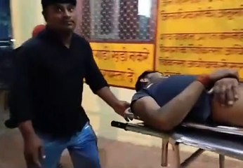 तेज रफ्तार ट्रक ने बाइक में मारी टक्कर, बाइक सवार हुआ घायल