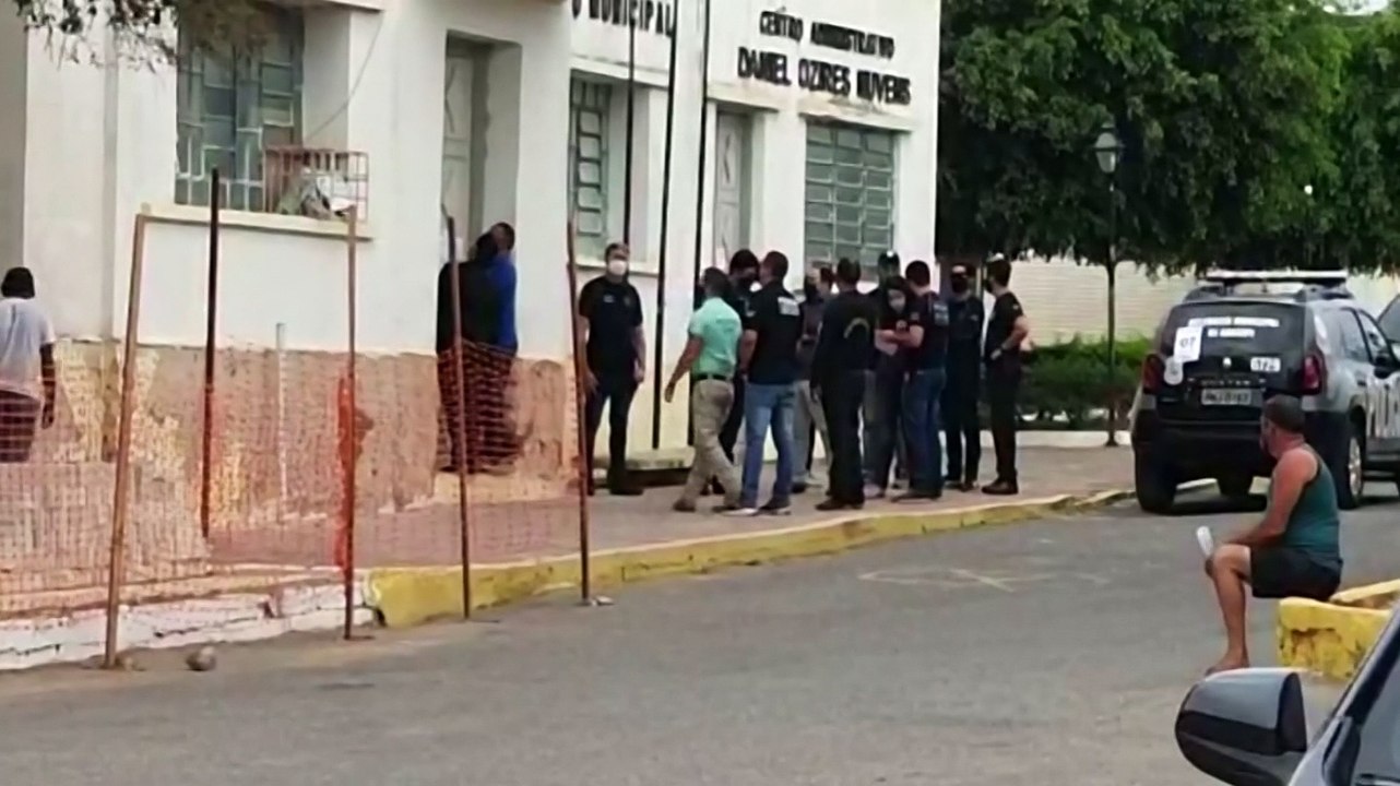 Operação investiga fraudes em licitações em cidades do Cariri cearense
