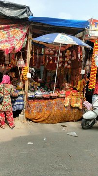 लखनऊ में नवरात्रि को लेकर तैयारियां जोरों पर