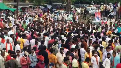 लाव लश्कर के साथ पहुंचे बीजेपी उम्मीदवार नामांकन भरने  सितामऊ