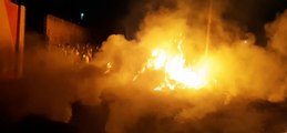 कांधला: पुराल से भरी ट्राली में अचानक से लगी आग, मची अफरा-तफरी