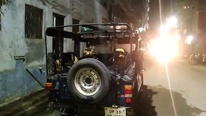 देखते ही देखते पुलिस जीप जलकर खाक, जानिए पुलिस जीप में कैसे लगी भीषण आग