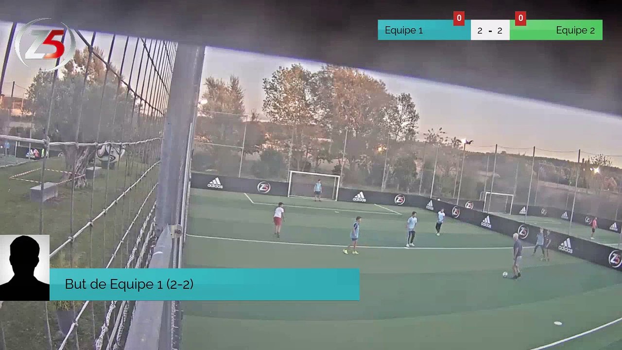 But de Equipe 1 (2-2)