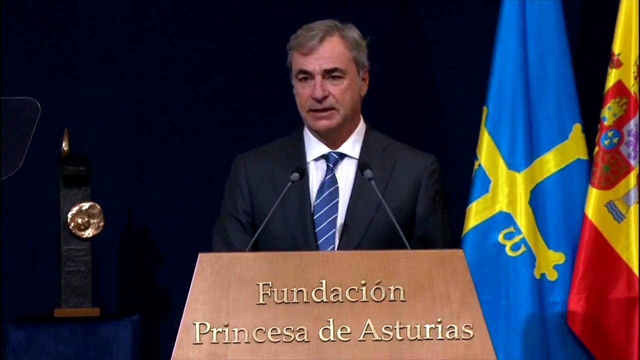 Carlos Sainz recibe el premio Princesa de Asturias de los Deportes