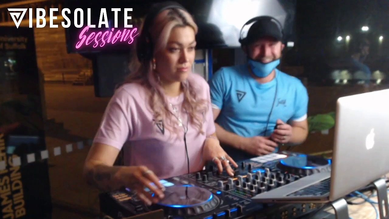 Vibesolate Sessions: Girls DJ Better