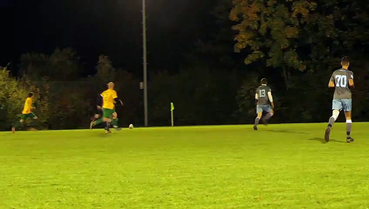 Tor für die SG Settmarshausen/Mengershausen/Groß Ellershausen/Hetjershausen II - gegen die SG Niedernjesa