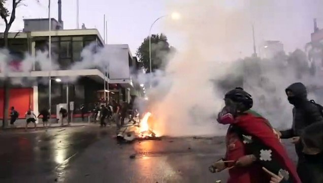 Cile, un anno dopo: ancora in piazza contro corruzione e carovita