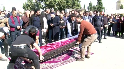 - Gence’de füze saldırısında hayatını kaybeden siviller son yolculuğa uğurlandı