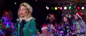 Emilia Clarke singing “Last Christmas “ ( full version)