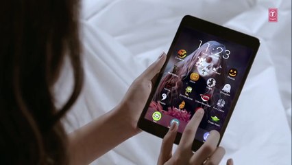 Alone tv     Aao_Kabhi_Haveli_Pe_Video_|_STREE_|__Kriti_Sanon_|_Badshah,_Nikhita_Gandhi,_Sachin0