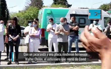 Con un jacarandá y una placa, rindieron homenaje Walter Chilón, el enfermero que murió de Covid