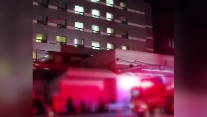 수원 동수원병원 화재...환자들 긴급 대피 / YTN