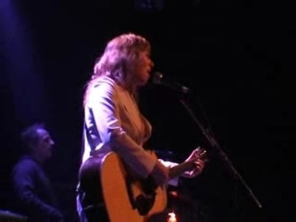 Martha Wainwright in Amsterdam 2005 part 3