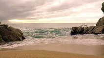 Sonido ambiental de las olas del mar.- Relajate y duerme profundamente.