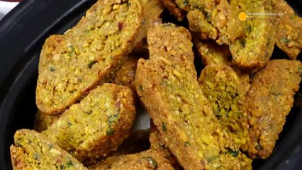 Download Video: राजस्थानी चना दाल का कलमी वड़ा । Chana Dal Cut Vada Recipe - Dal Vada Finger Food Recipe - Nisha Madhulika - Rajasthani Recipe - Best Recipe House