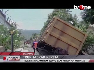 Gerbong Anjlok Ditabrak Truk, PT KAI Minta Ganti Rugi
