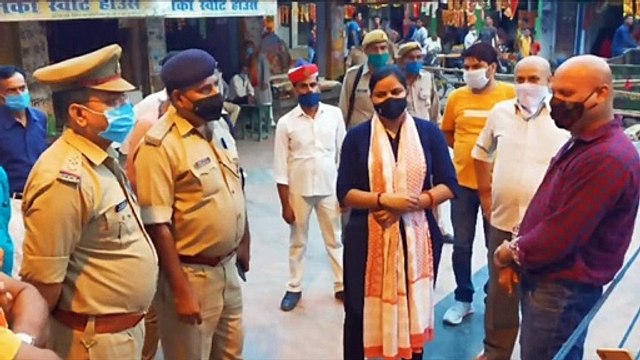 भरथना: एसडीएम और सीओ ने लखना मंदिर का लिया जायजा