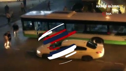 Otobüs sürücüsüne silah çeken saldırgan kamerada