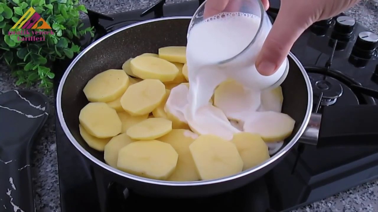 2 PATATESLE KOLAY VE HIZLI LEZZETLİ BİR AKŞAM YEMEĞİ ♨SÜTLÜ PATATES FIRINLAMASI