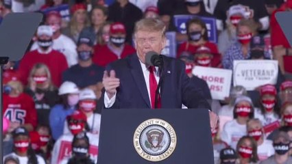 Trump bromea con la posibilidad de tener que irse de EEUU si pierde contra Biden