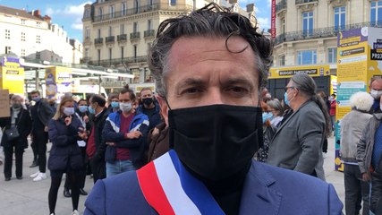 Professeur assassiné : la réaction du maire