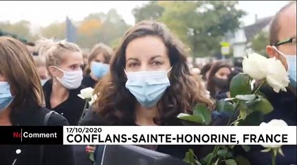 "Je suis prof" : des milliers de Français rendent hommage à Samuel Paty, l'enseignant assassiné