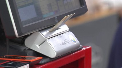 코로나 재확산에 한국 소비심리, OECD 최하위권까지 추락 / YTN