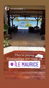 M. Pokora et son fils Isaiah le 18 octobre 2020.