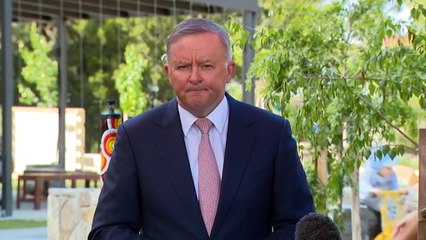 New Zealanders sneak out of travel bubble to Vic., WA