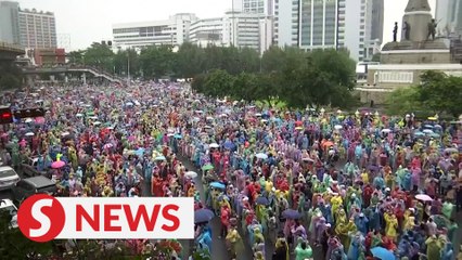 Download Video: Defiant protesters take over Bangkok streets