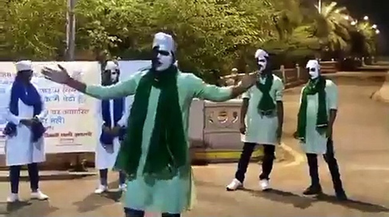 नुक्कड़ नाटक के जरिये महिला अपराध के लिये किया जागरूक