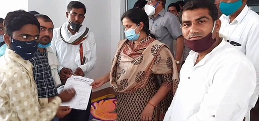 मुख्य विकास अधिकारी के द्वारा की जा रही कार्रवाई को ग्रामीणों ने ठहराया सही