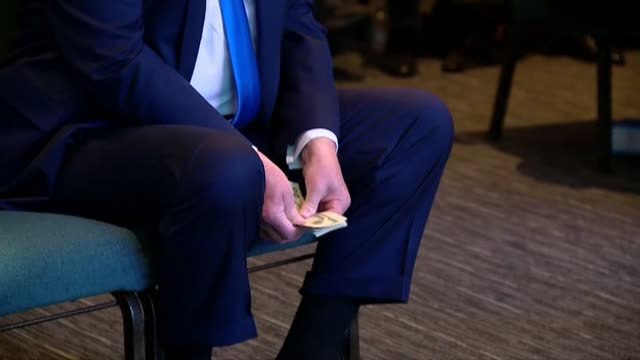 Trump afronta los días previos al debate con Biden con una visita a una iglesia en Las Vegas