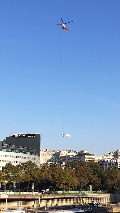 Changement de la nacelle Radio France