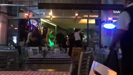 Eğlence mekanındaki kavgada ne maske ne mesafe...O anlar kamerada