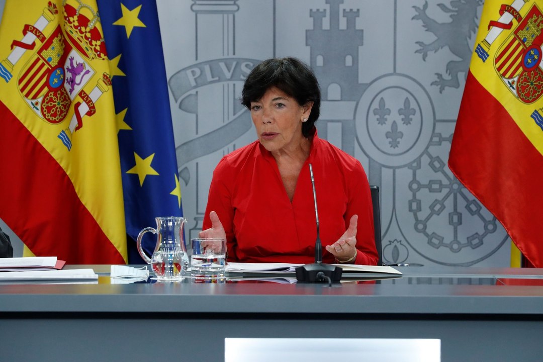 Federico a las 7: El Gobierno entregará definitivamente la Educación a los separatistas