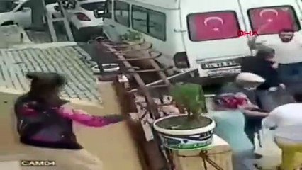 İstanbul'daki baltalı dehşetin yeni görüntüleri ortaya çıktı