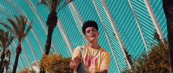 Millow - Papi Ft. Sandra Acal (Videoclip Oficial)