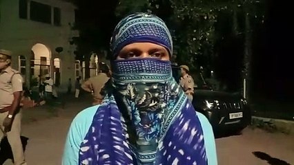 आवेदन के समय हुई त्रुटियों में सुधार का मौका देने की मांग को लेकर अभ्यर्थी अनशन पर बैठे