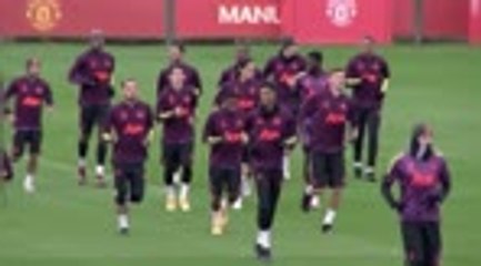 Cavani trains with United for first time ahead of PSG reunion