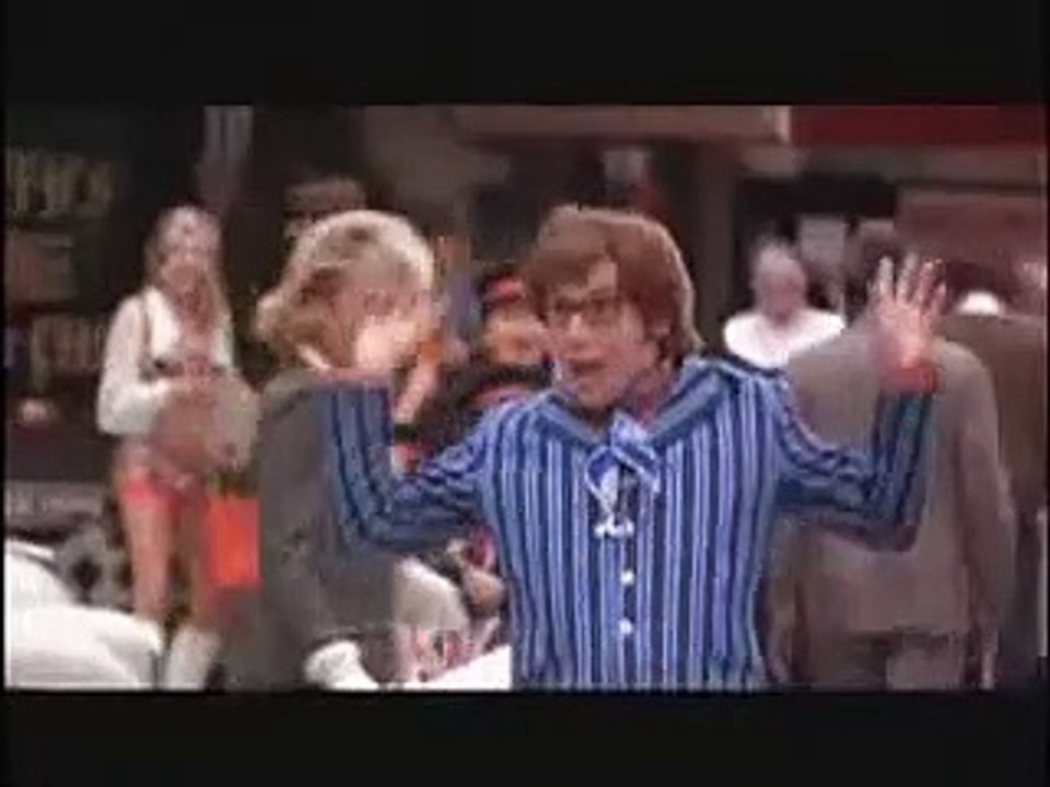 Die erotischsten droiden im film - trailer