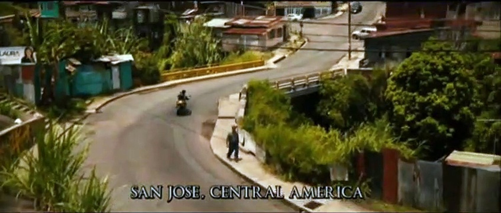 Monsters Film Trailer und Filmkritik (2010)