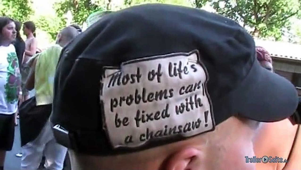 Metaller Die Auf Brüste Starren Film Kino Trailer (2011)