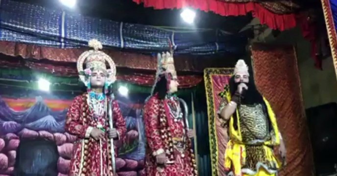 रामलीला मैदान में रामलीला मंचन का आयोजन