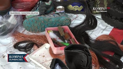 Tukang Sol Sepatu Yang Coba Bertahan Saat Korona