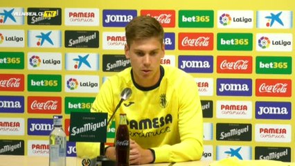 El Villarreal presenta al futbolista argentino Juan Foyth