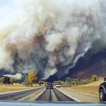 Smoke From Colorado Fire Darkens the Sky